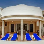 דירה Riviera Park 2b, 2 Bed