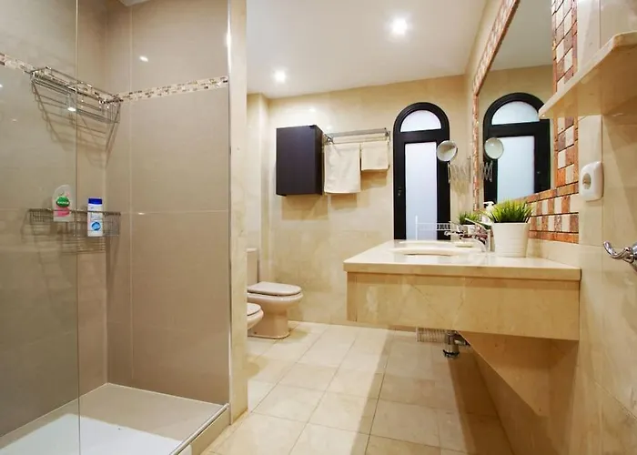 Riviera Park 2b, 2 Bed شقة *