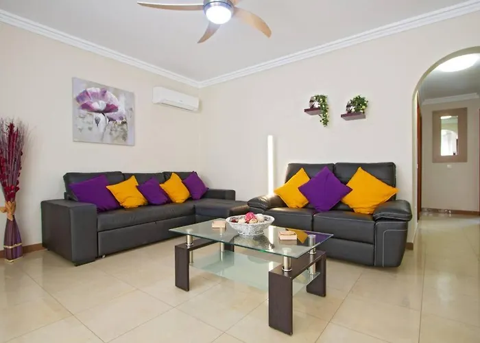 Riviera Park 2b, 2 Bed Puerto del Carmen (Lanzarote)