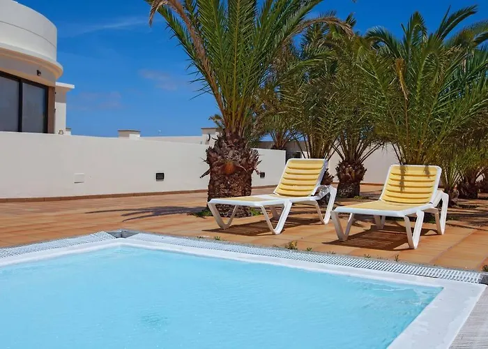 Apartment Riviera Park 2b, 2 Bed Puerto del Carmen (Lanzarote)